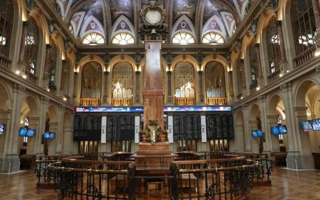 Interior del Palacio de la Bolsa.