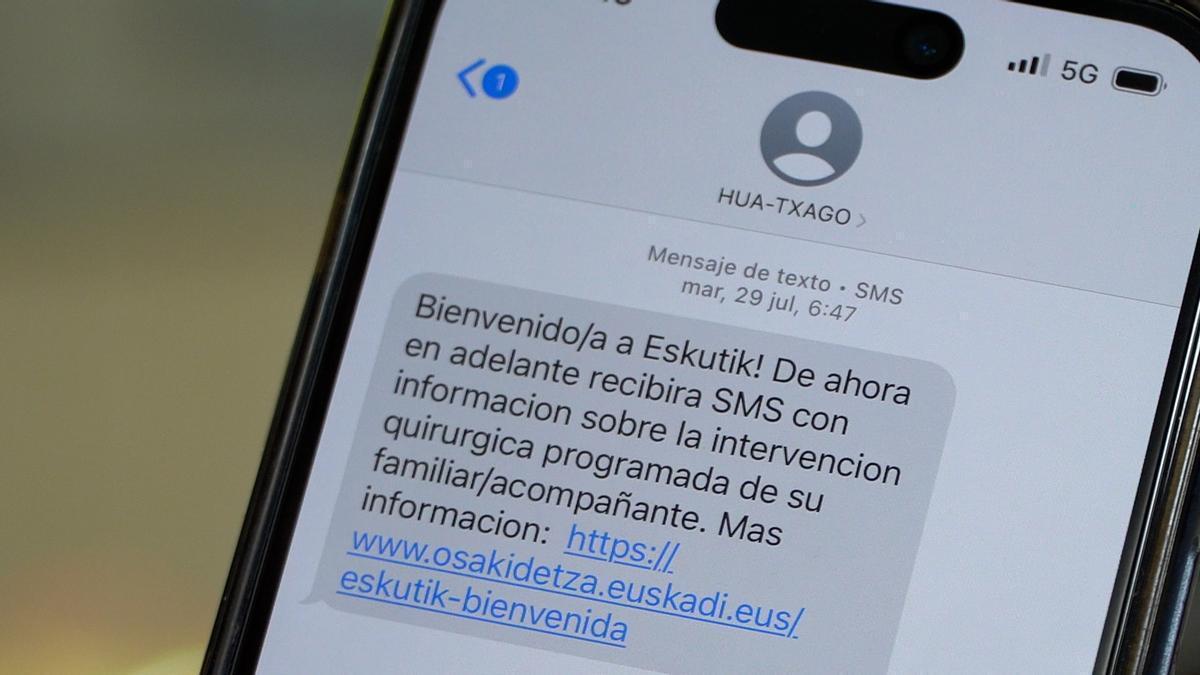 El SMS de bienvenida al servicio Eskutik de Osakidetza.