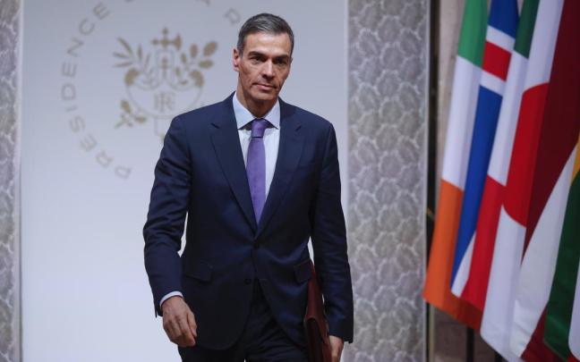 Pedro Sánchez, a su llegada a la reunión de la Coalición de Voluntarios en París