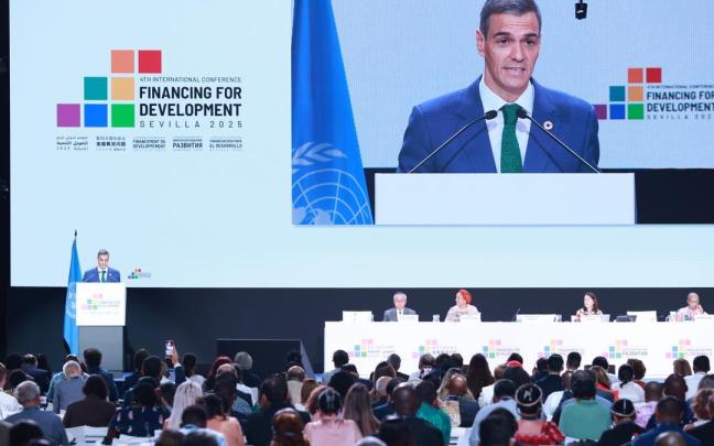 El presidente del Gobierno, Pedro Sánchez, clausura la IV Conferencia Internacional sobre la Financiación para el Desarrollo de la ONU. / EP El presidente del Gobierno, Pedro Sánchez, clausura la IV Conferencia Internacional sobre la Financiación para el Desarrollo de la ONU.