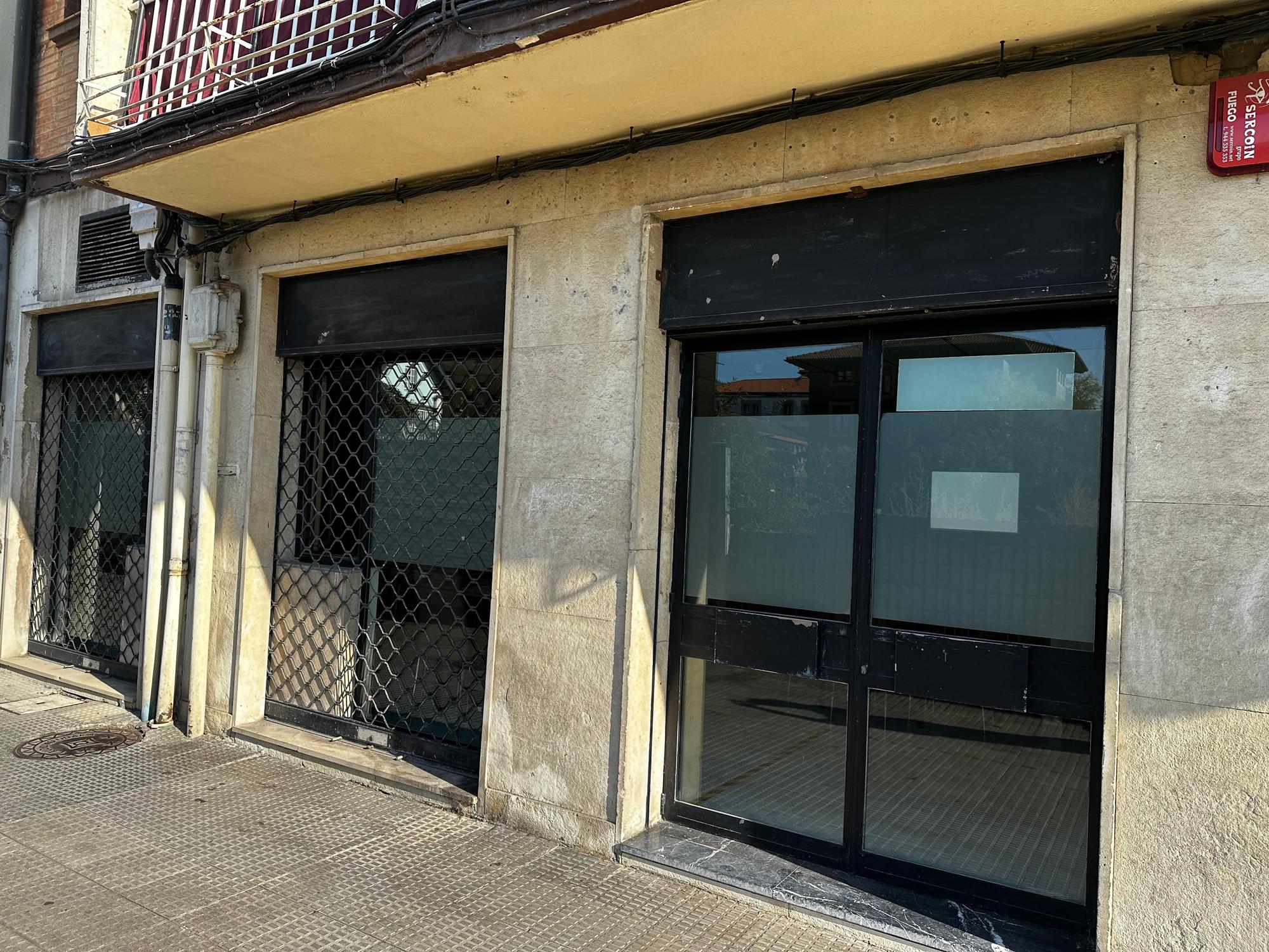 Exterior del club en la calle Doctor Fleming de Laudio
