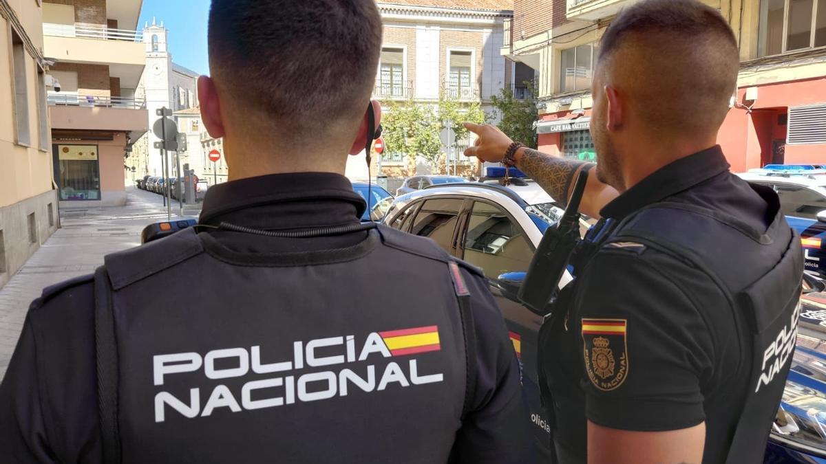 Agentes de la Policía Nacional.