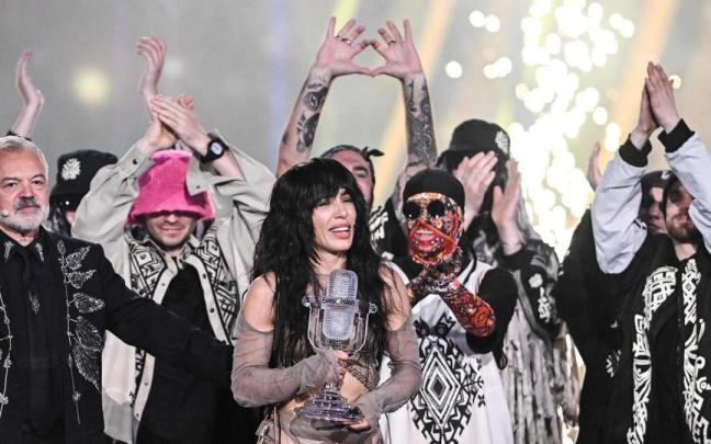 El minuto de oro de la gala se produjo pasada la medianoche, en el transcurso de las votaciones.