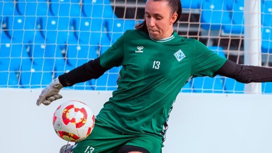 La nueva jugadora del Eibar, Laura Martí, con el AEM Lleida. N.G.