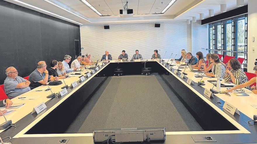 Imagen mesa de turismo