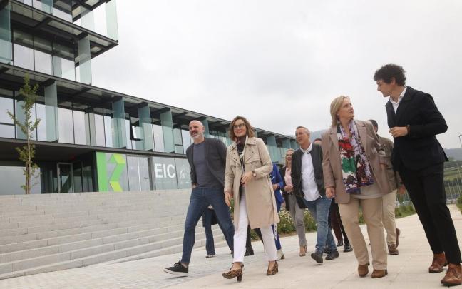 Elixabete Etxanobe ha celebrado este martes un acto en el EIC del Parque Tecnológico de Ezkerraldea-Meatzaldea Elixabete Etxanobe ha celebrado este martes un acto en el EIC del Parque Tecnológico de Ezkerraldea-Meatzaldea