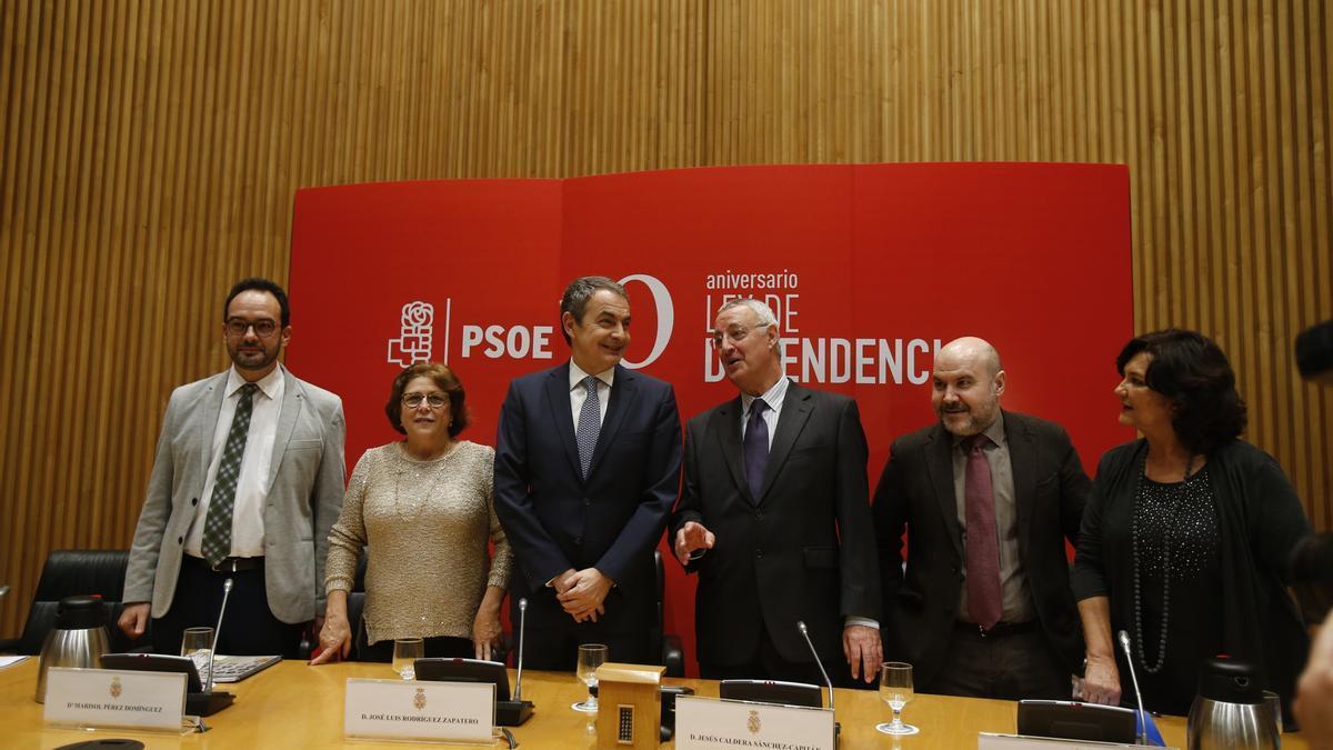 José Luis Rodríguez Zapatero y Jesús Caldera en el décimo aniversario de la ley de dependencia