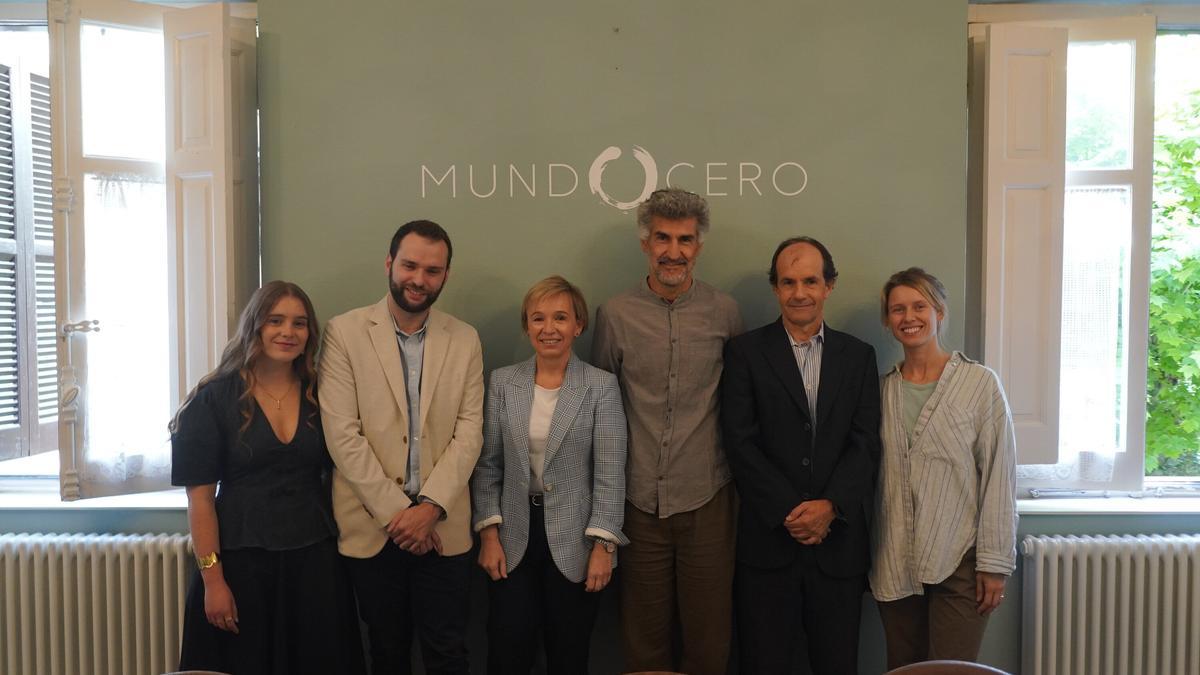 El director y productor Ibon Cormenzana en la presentación del proyecto audiovisual Casa Mundo Cero en Orduña