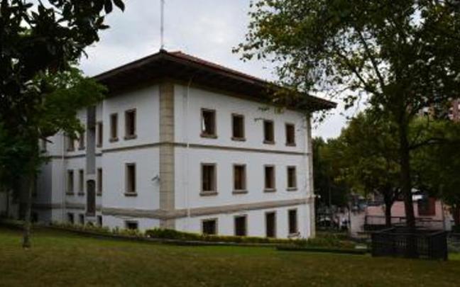 El Ayuntamiento adjudica cuatro contratos de suministros en edificios municipales