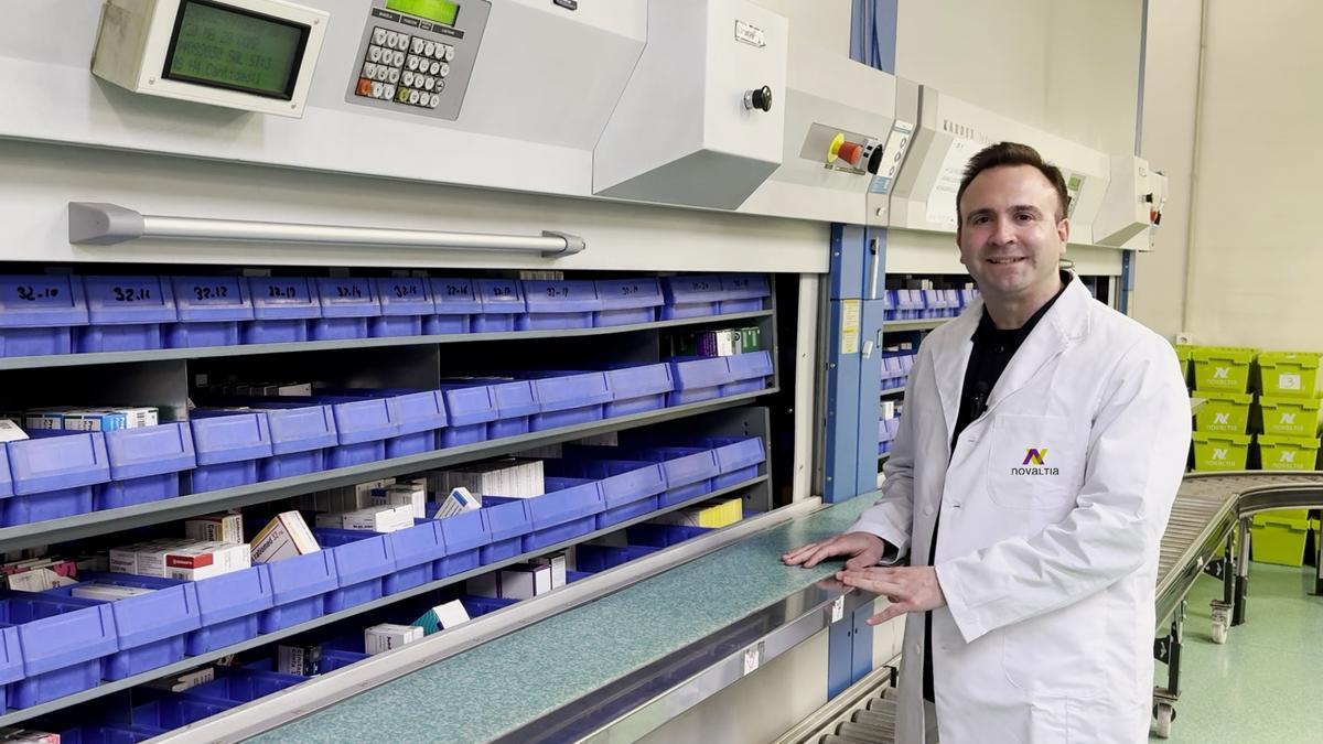 David Fernández es responsable del almacén de Novaltia en Gasteiz.