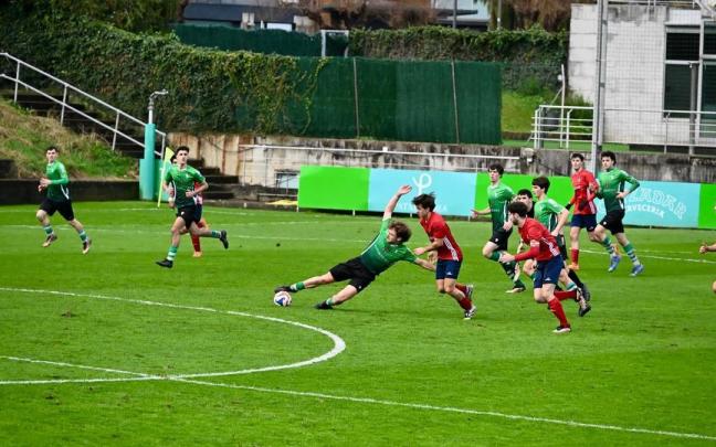 Un partido del Hondarribia FE en Hondartza esta temporada