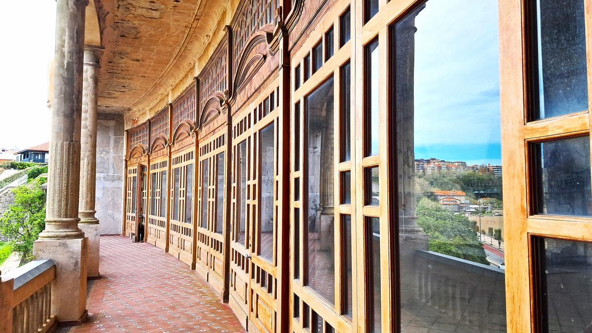 Galería acristalada.