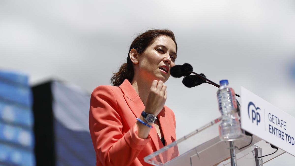 Isabel Díaz Ayuso durante su intervención en un mitin en Getafe.