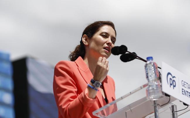 Isabel Díaz Ayuso durante su intervención en un mitin en Getafe.