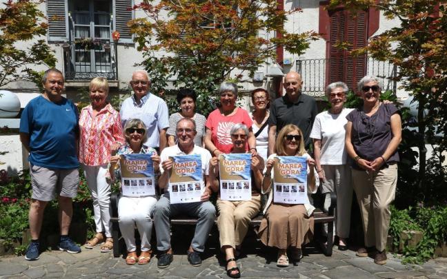 Presentación del ciclo de charlas programadas en Marea Gora para el próximo mes de julio. / N.G. Presentación del ciclo de charlas programadas en Marea Gora para el próximo mes de julio.