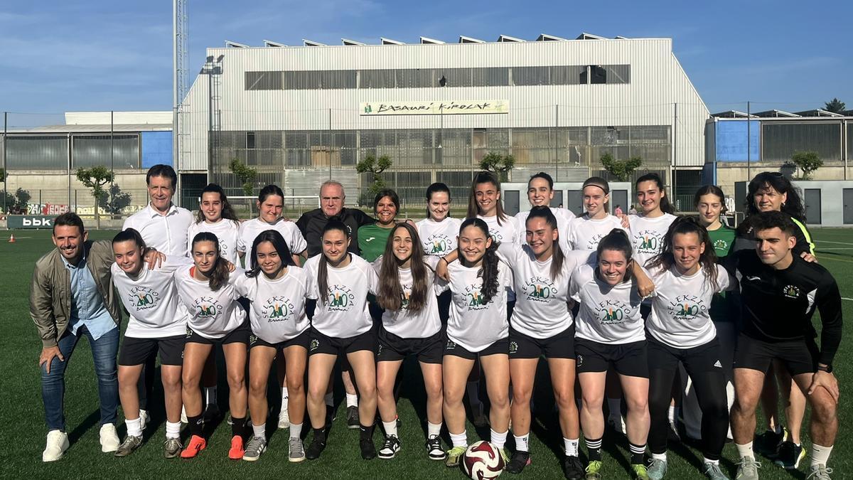 Integrantes de la Selección Femenina de fútbol de Basauri