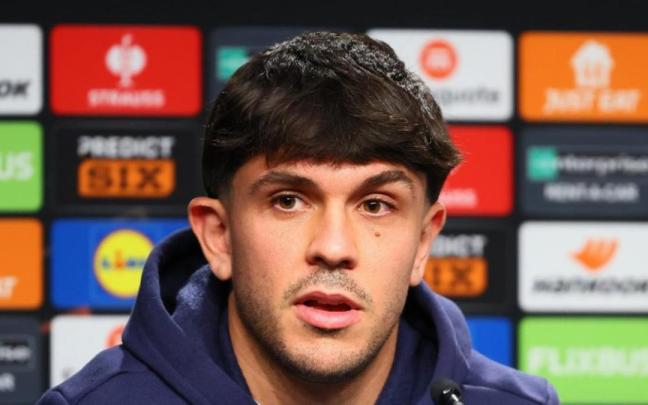 Jon Mikel Aramburu, en la rueda de prensa. / R.S..