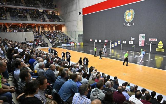 Imagen de la final del Cuatro y Medio del pasado año disputada en Bilbao.