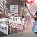 Multitudinaria manifestación de médicos en Bilbao para reivindicar un estatuto marco propio.