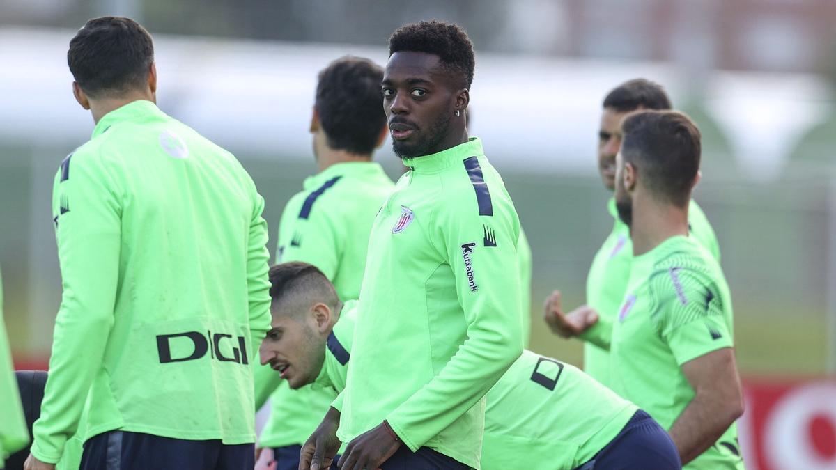 Iñaki Williams, en el entrenamiento de este miércoles en Lezama