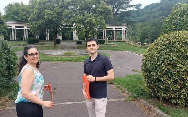 Los concejales socialistas en el Ayuntamiento de Galdakao, Nerea Teruelo y Víctor Trimiño