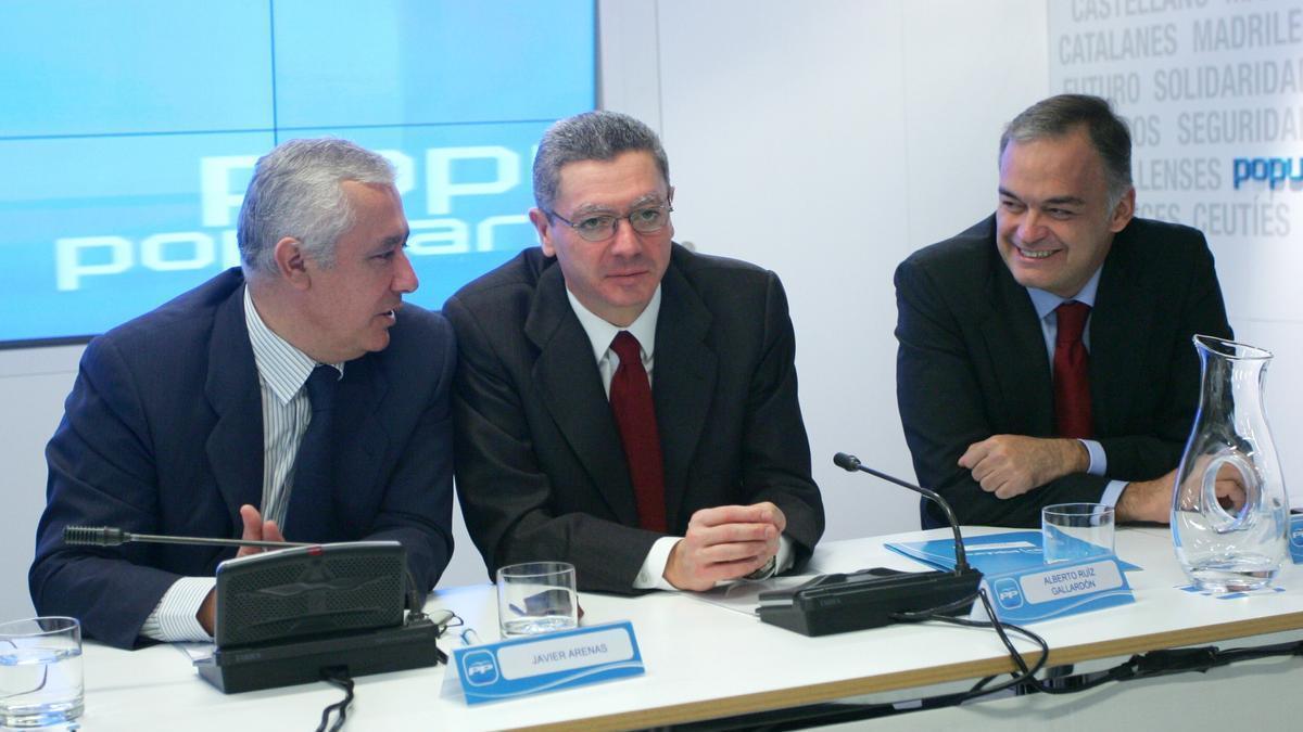 Arenas, Gallardón y González Pons, fieles a la ‘tradición’