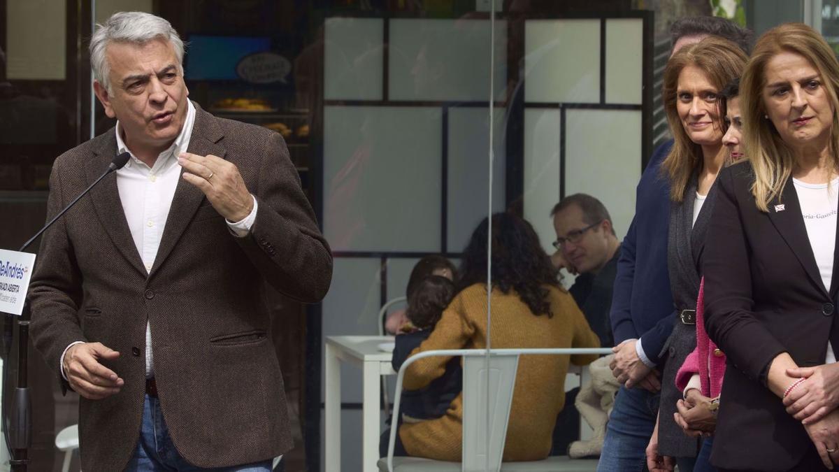 Según Javier de Andrés (PP), “la renta vitalicia no anima a buscar empleo”.