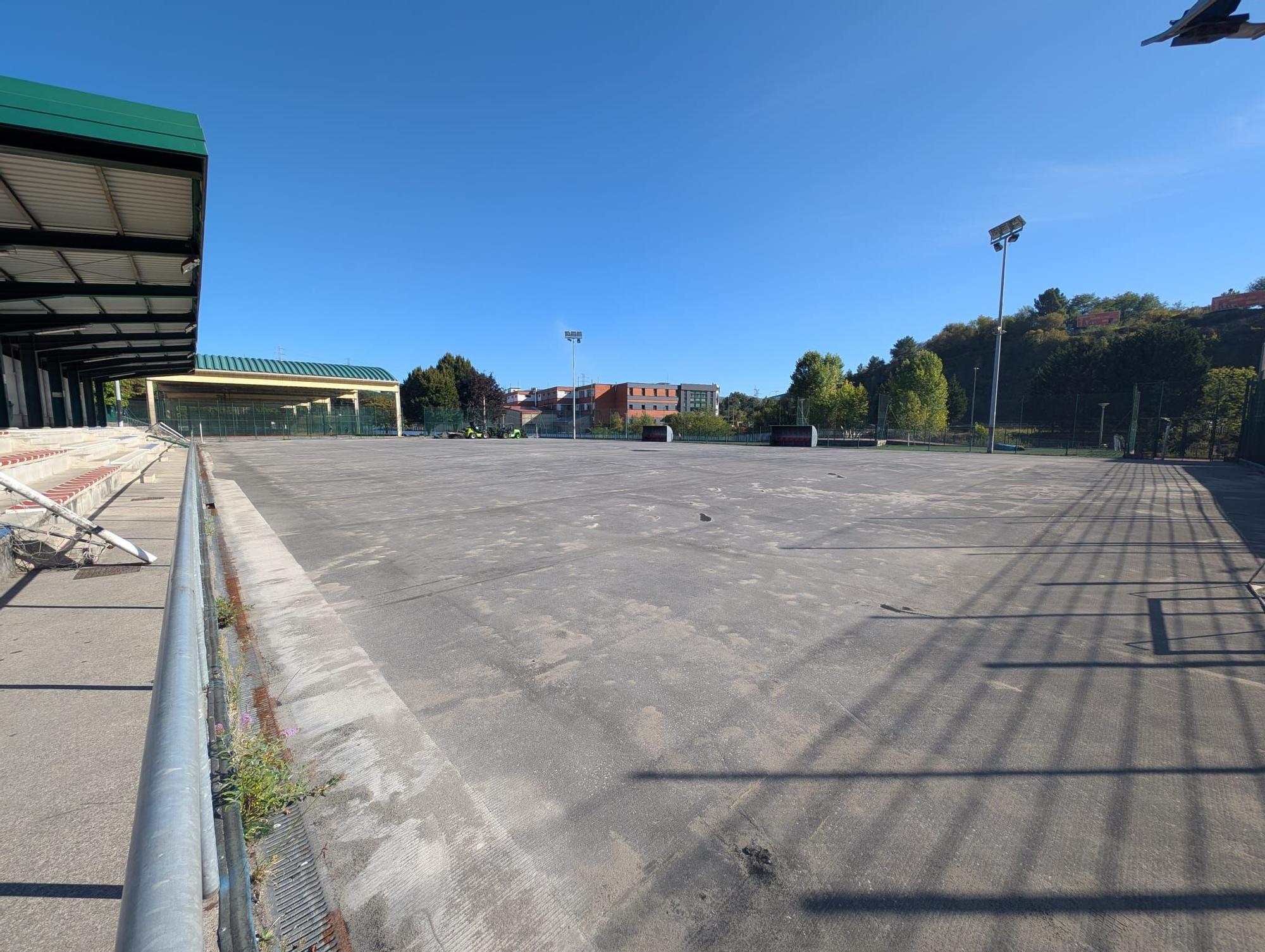 Los trabajos en el terreno de fútbol 7 de Lonbo encaran su recta final