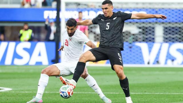 Partido entre Nueva Zelanda e Irán en el Mundial.
