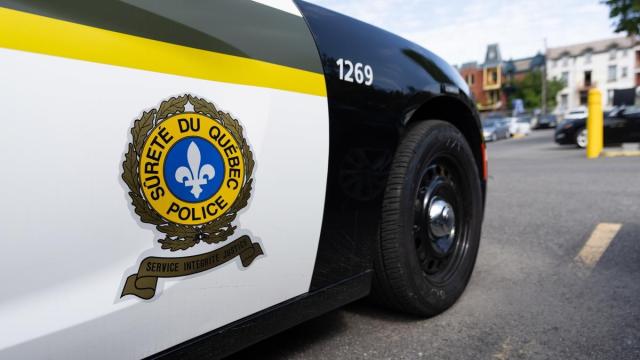 Policía de Québec.