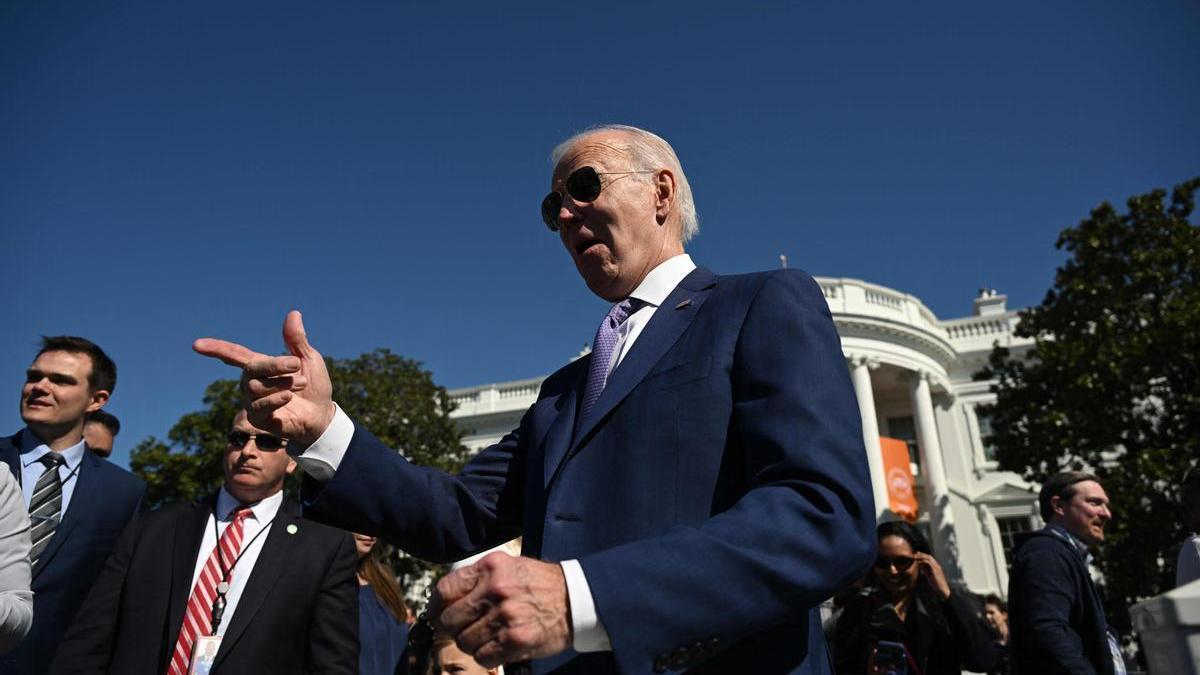 Joe Biden ante la Casa Blanca.