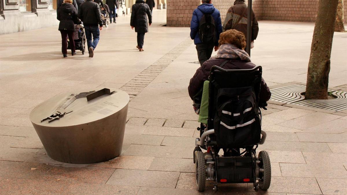 Gasteizko Udalak irisgarritasuna hobetzeko herritarrek proposamenak egiteko beste bi topaketa egin ditu.