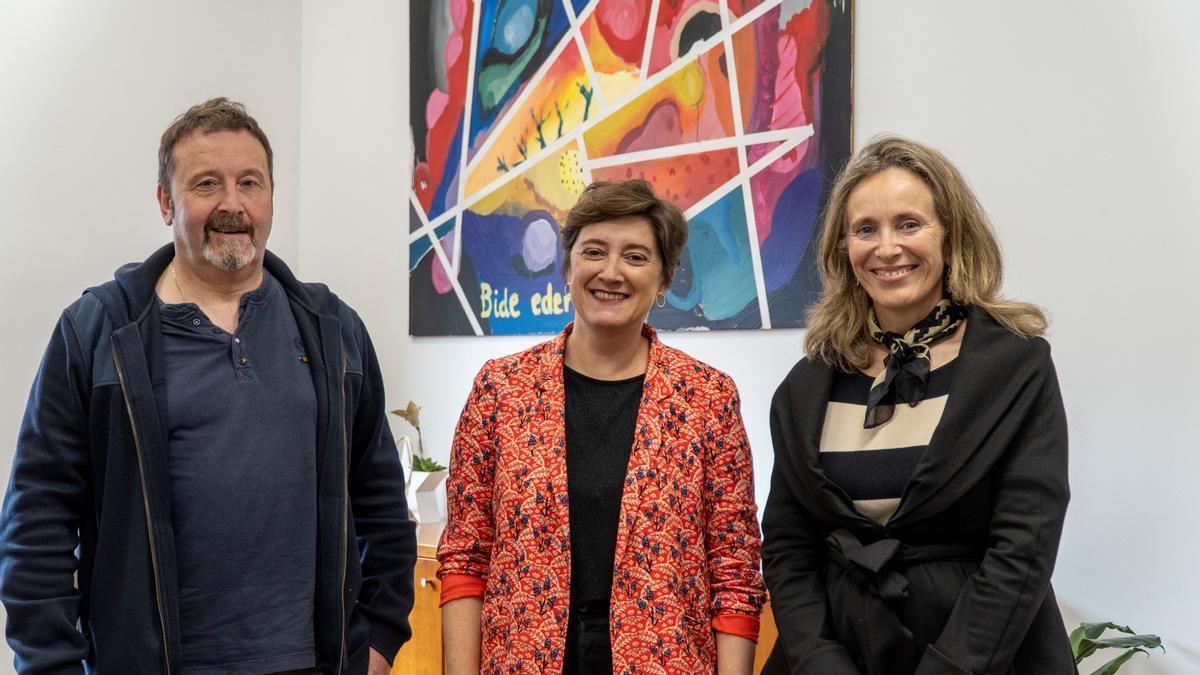 Bernar Lemos, Aizpea Otaegi e Izaskun Goñi