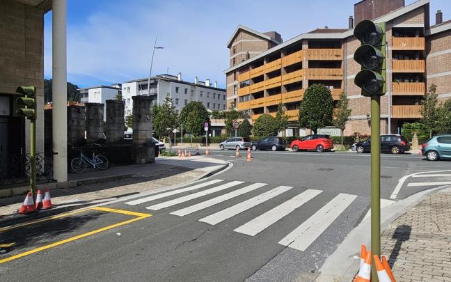 Semáforo en la calle Manzisidor.