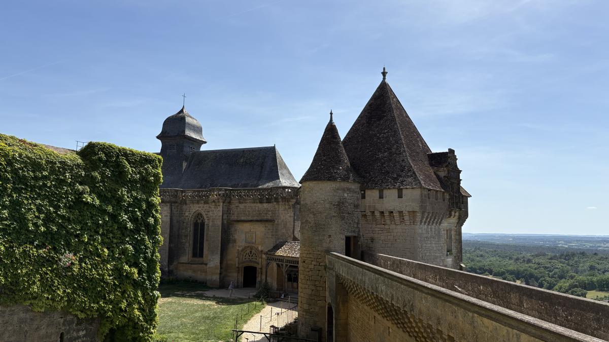 El castillo de Biron.