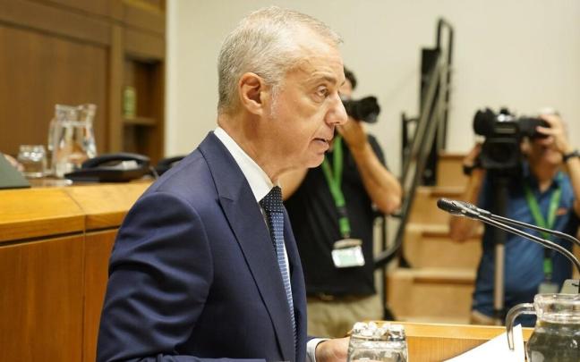 Iñigo Urkullu en el Parlamento vasco. Iñigo Urkullu en el Parlamento vasco.