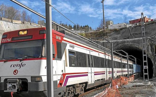 Obras del TAV a la altura de Irun, cerca de la frontera con Francia.