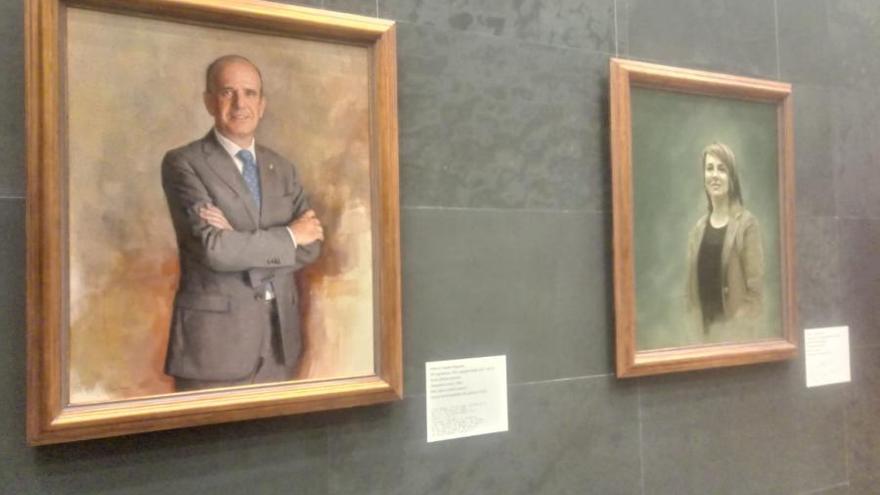 Retratos Alberto Catalán y Ainhoa Aznárez, en la Galería de Presidentes del Parlamento de Navarra