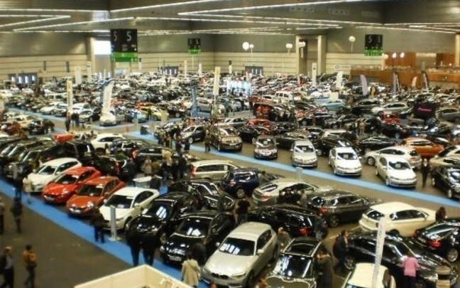 Feria de vehículo de ocasión en el BEC