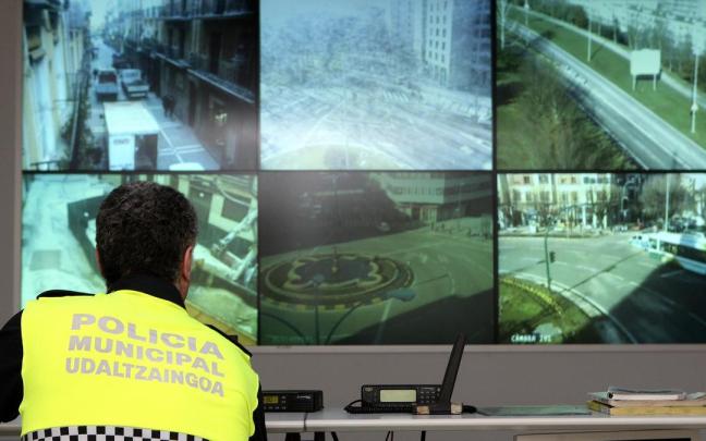 Labores de vigilancia de la Polic&iacute;a Municipal de Pamplona