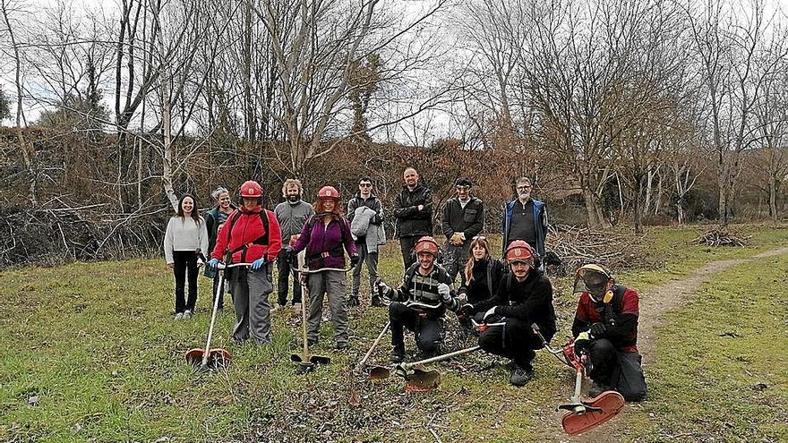 Andía inicia un taller de trabajos forestales