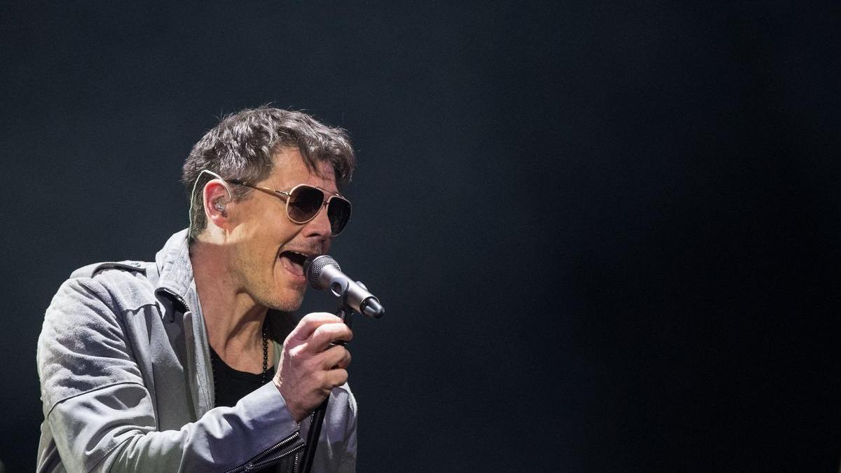 Morten Harket durante un concierto de A-Ha.