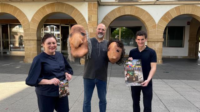 Presentación del festival Amoreszena en Amorebieta-Etxano.