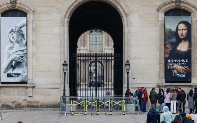 Robo en el Louvre.