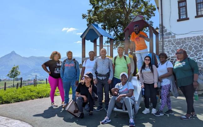 Un grupo del programa Elkar-EKIN Lanean de la comarca de Goierri.
