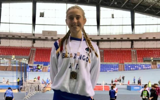 Uxue Gaminde se colgó la medalla de oro en triple salto.
