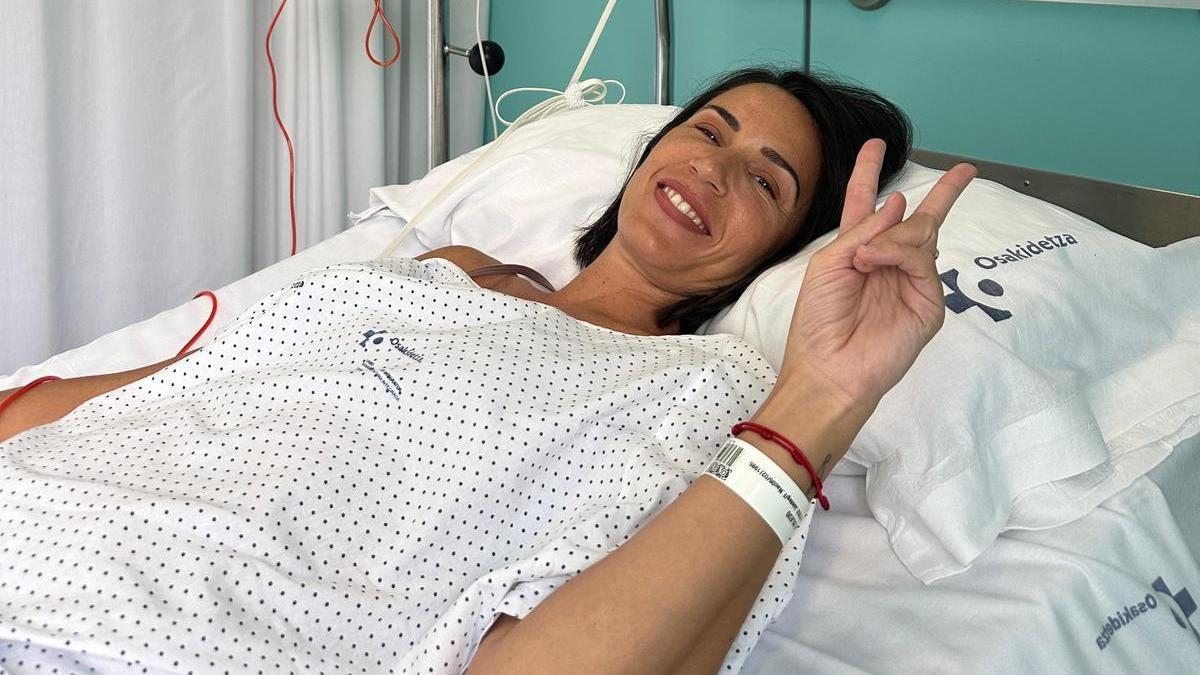 Lara afronta el cáncer de mama con valentía y optimismo.