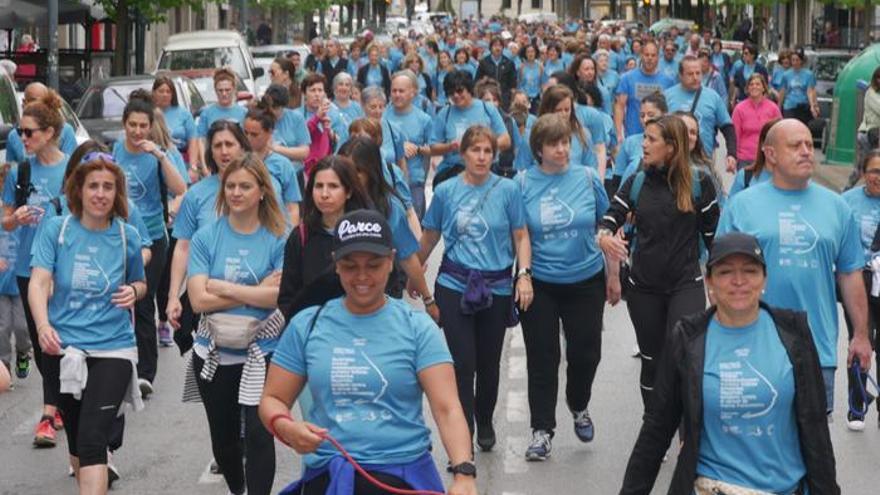 Marcha solidaria contra el cáncer de mama metastásico en Laudio 2025