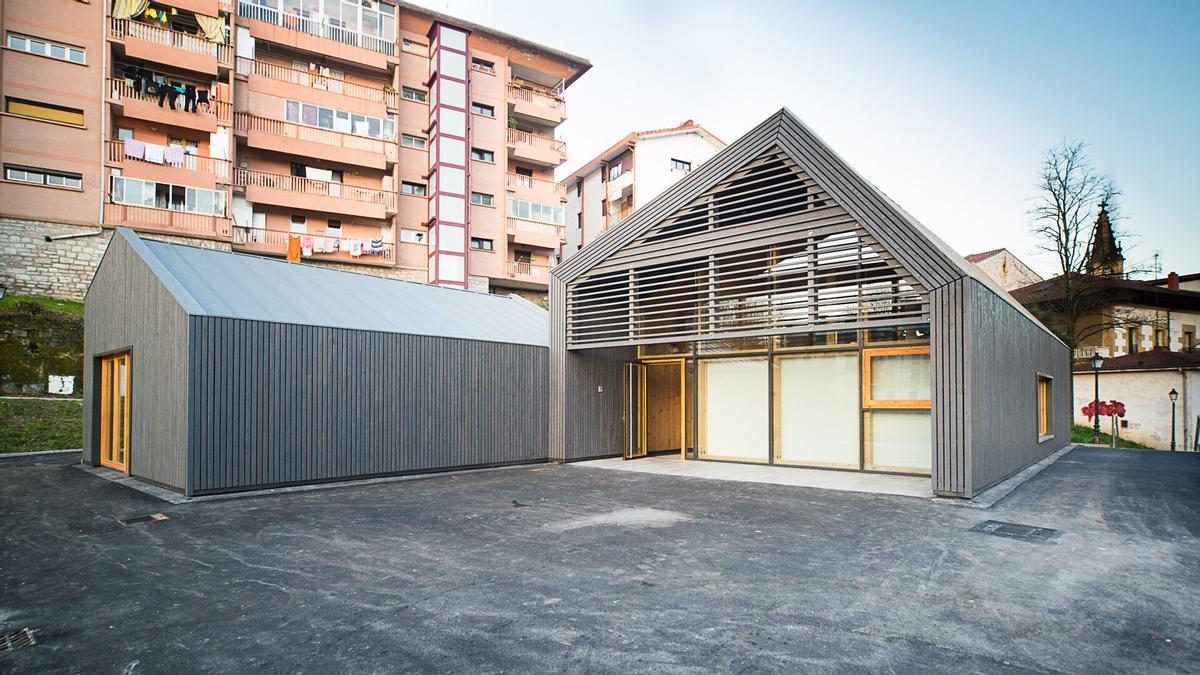 Emakumeen etxea en Txirrita parkea