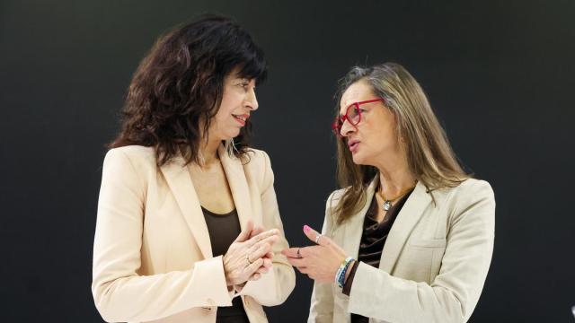 La ministra de Igualdad, Ana Redondo, y la jueza Carmen Martínez Perza